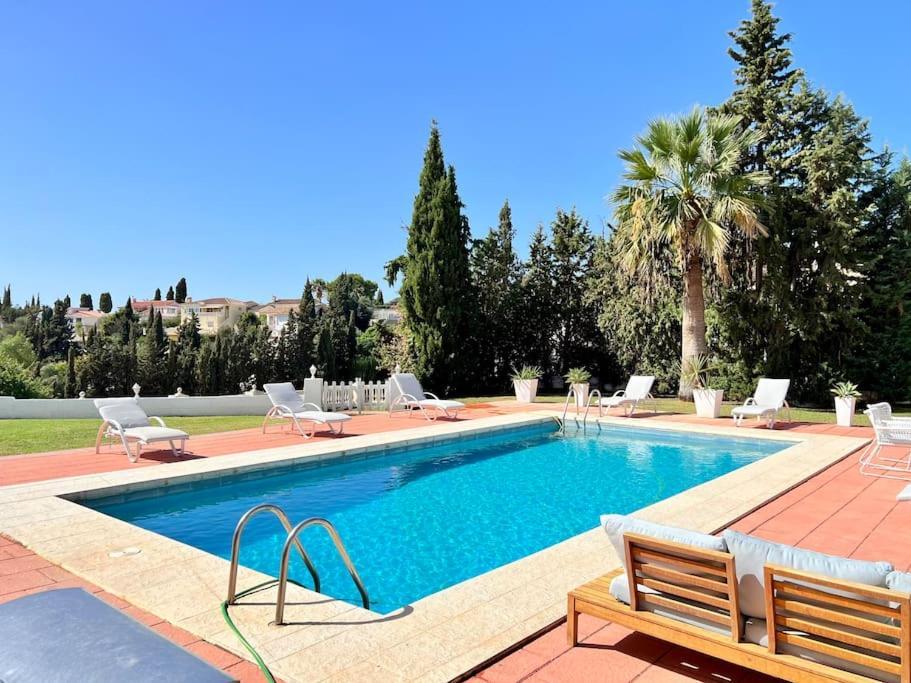 Villa Scenic With Private Pool - Sleeps 8 มิฮาส ภายนอก รูปภาพ