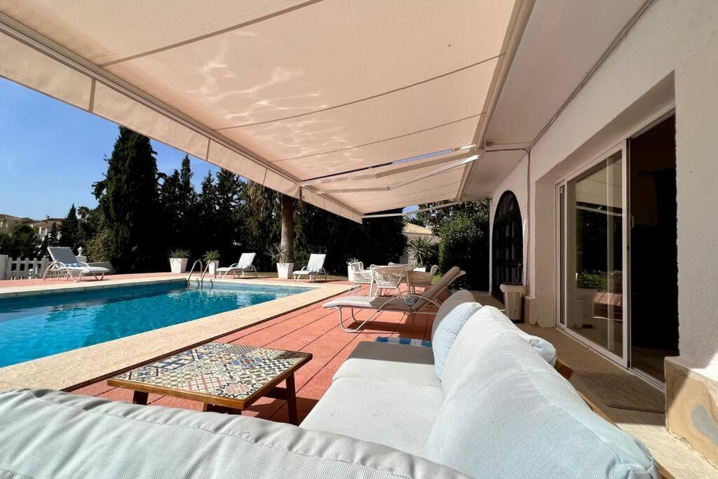 Villa Scenic With Private Pool - Sleeps 8 มิฮาส ภายนอก รูปภาพ